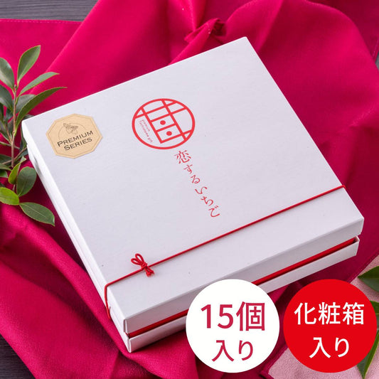 tochiotome strawberries, japanese freeze-dried strawberry coated with white chocolate, white chocolate coated strawberry, japanese white chocolate coated strawberry, japanese freeze-dried strawberry