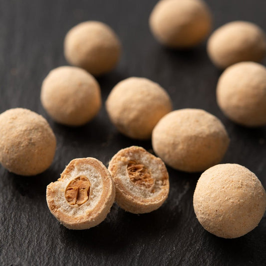 roasted soybean powder crunchy balls, best luxury japanese desserts, luxury Japanese desserts, best Japanese snacks, exotic japanese snacks, hard to find japanese snacks, hard to find japanese snacks online, exotic japanese snacks online, exotic japanese snacks worldwide, japanese crunchy balls